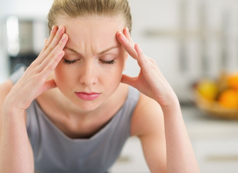 Meteopaci często narzekają na bóle głowy /123RF/PICSEL