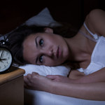 Metoda 4-7-8 pomoże ci zasnąć w minutę. Praktykuj co noc
