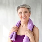 Metoda Hilliard podbija fitness kobiet po 60-tce. Spokojny trening, który naprawdę zmienia ciało