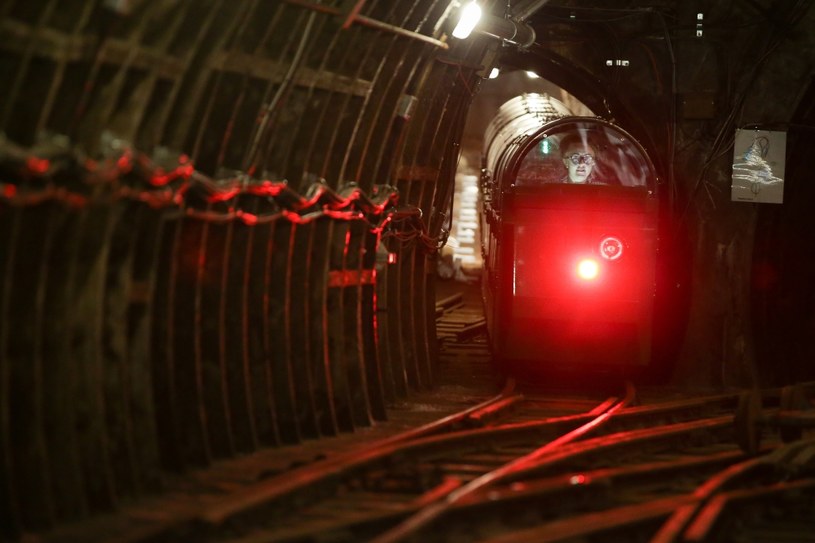 Metro może być niebezpieczne /AFP