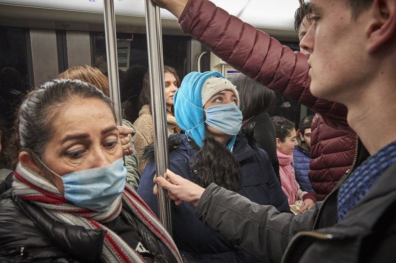 Metro w Paryżu /Kiran Ridley  /Getty Images