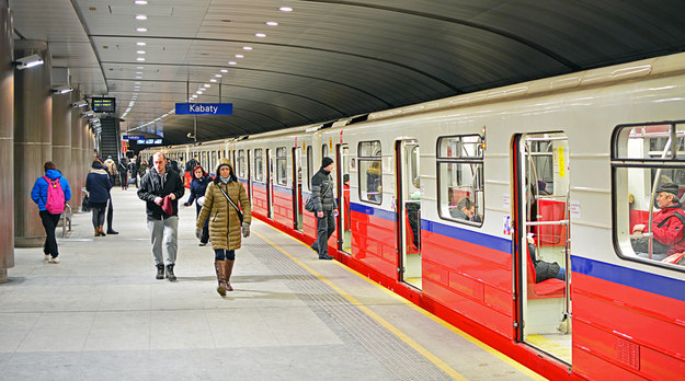 Metro w Warszawie /Shutterstock