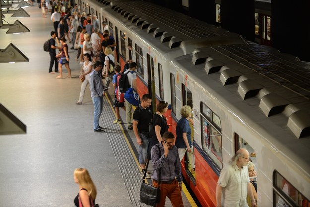 Metro. Zdjęcie ilustarcyjne /Jakub Kamiński   /PAP