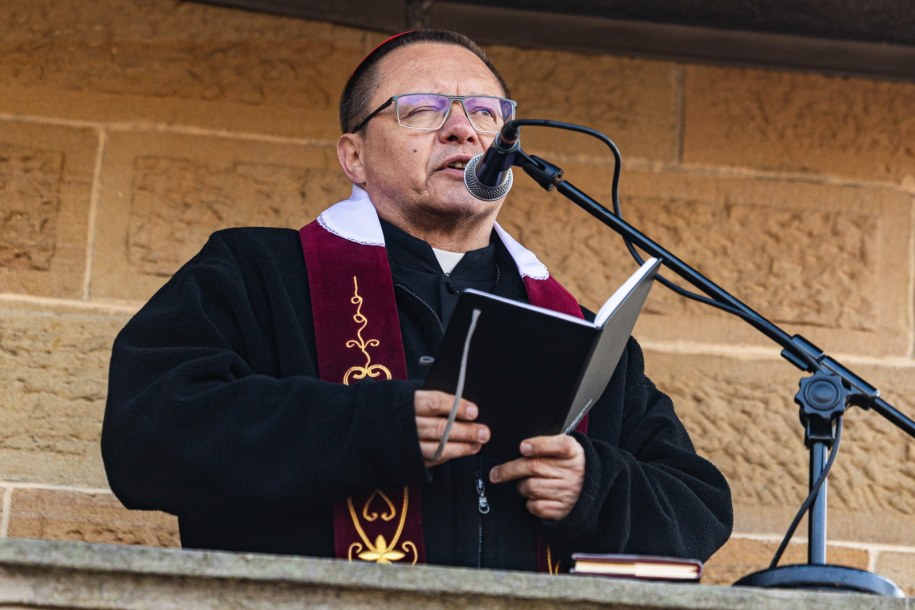 Metropolita krakowski kard. Grzegorz Ryś podczas Misterium Męki Pańskiej w Kalwarii Zebrzydowskiej /Art Service /PAP