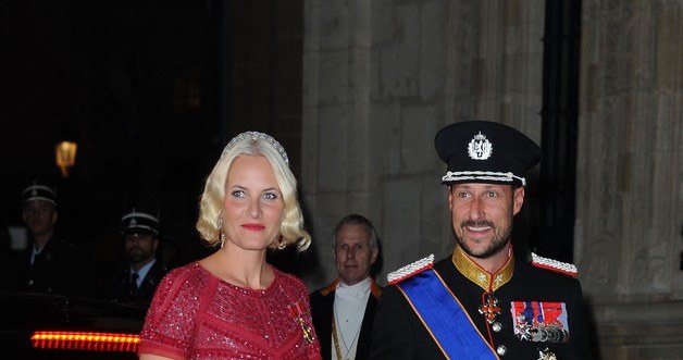 Mette-Marit i Książę Haakon /- /Getty Images