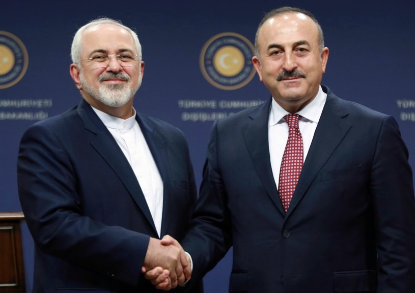 Mevlut Cavusoglu i Mohammad Dżawad Zarif /AFP