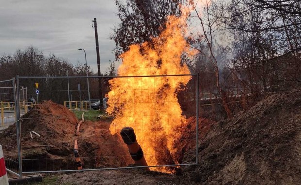 Mężczyzna doznał poparzeń. Wyciek gazu i pożar w Świętokrzyskiem