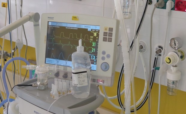 Mężczyzna, odnaleziony przez goprowców, jest w śpiączce farmakologicznej