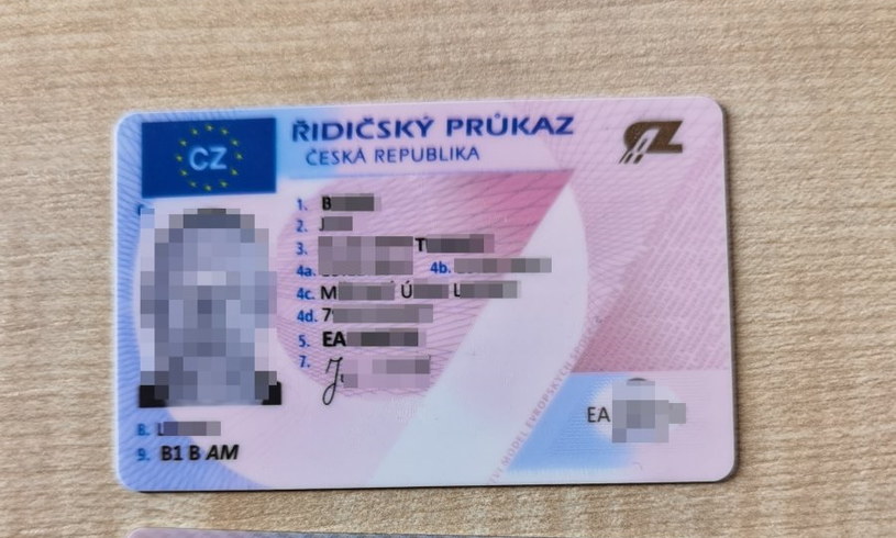 Mężczyzna okazał czeskie prawo jazdy /Policja