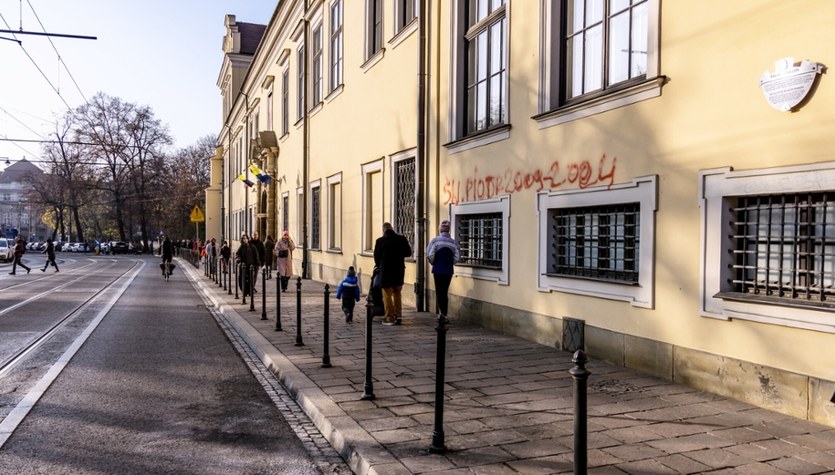 Mężczyzna podpalił się w centrum Krakowa