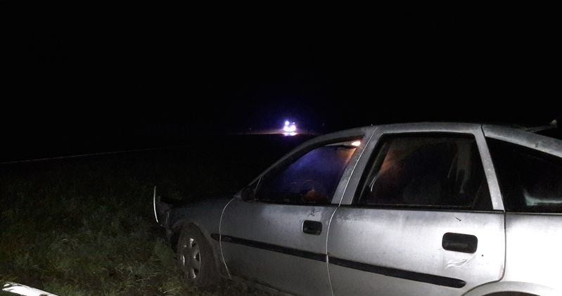 Mężczyzna porzuciał auto i próbował złamać "stopa"... /Policja