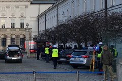 Mężczyzna próbował sforsować bramę Pałacu Prezydenckiego