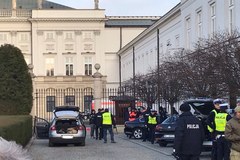Mężczyzna próbował sforsować bramę Pałacu Prezydenckiego