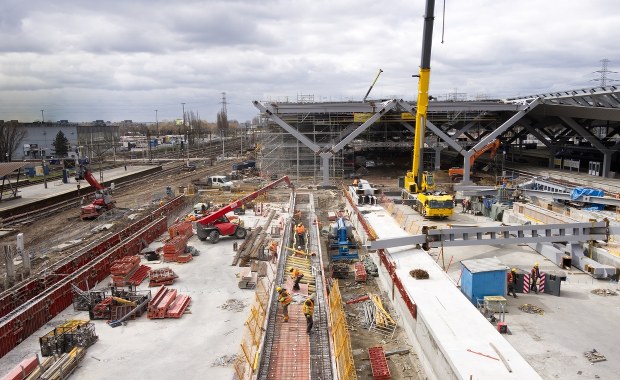 Mężczyzna rażony prądem na remontowanym dworcu Warszawa Zachodnia