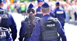 Mężczyzna zaatakował policjantkę nożem. Został zastrzelony