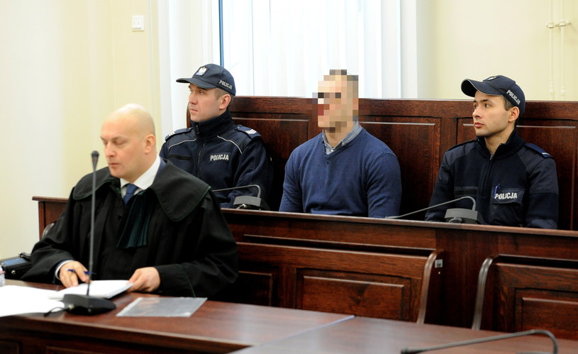 Mężczyzna został skazany  na 15 lat więzienia. Sąd nie zdecydował się uznać zdarzenia za morderstwo /Marcin Bielecki /PAP