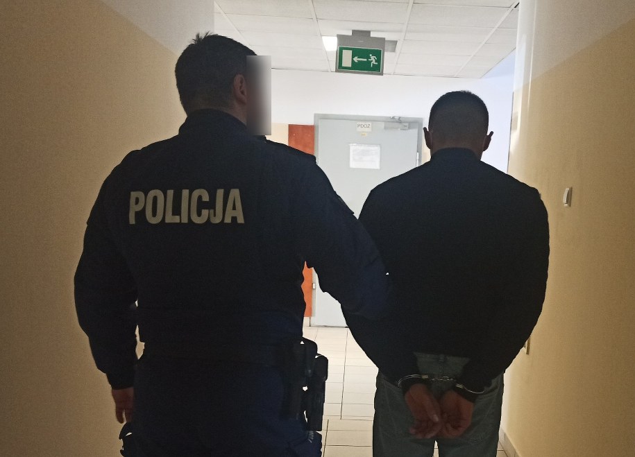 Mężczyzna został zatrzymany przez policję /Policja