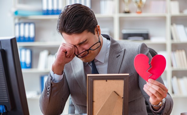 Mężczyźni cierpią po rozstaniu bardziej, niż kobiety sądzą