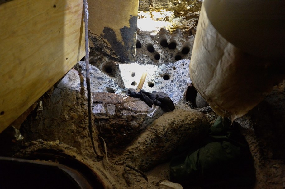 Mężczyźni uciekli z więzienia przez wydrążony tunel / 	DARREN MCGEE / OFFICE OF THE GOVERNOR  /PAP/EPA