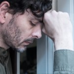 Mężczyźni urodzeni latem są bardziej narażeni na depresję. Z czego to wynika?