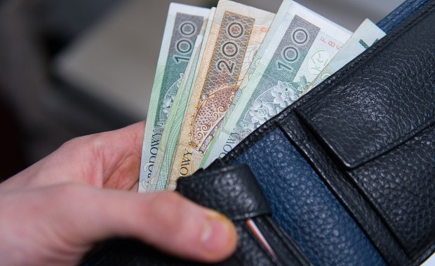 Mężczyźni zarabiają więcej od kobiet. GUS podał różnicę