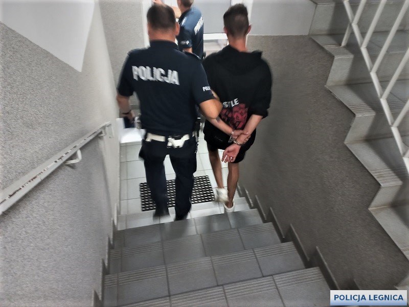 Mężczyźnie grozi 12 lat więzienia /Policja