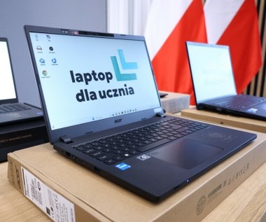 MF wydało rozporządzenie ws. laptopów dla uczniów. Wiadomo, co z podatkiem 