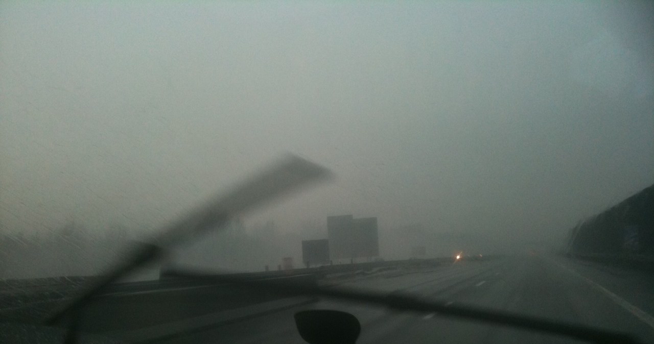 Mgła ograniczna widoczność na autostradzie A4 Kraków-Katowice 