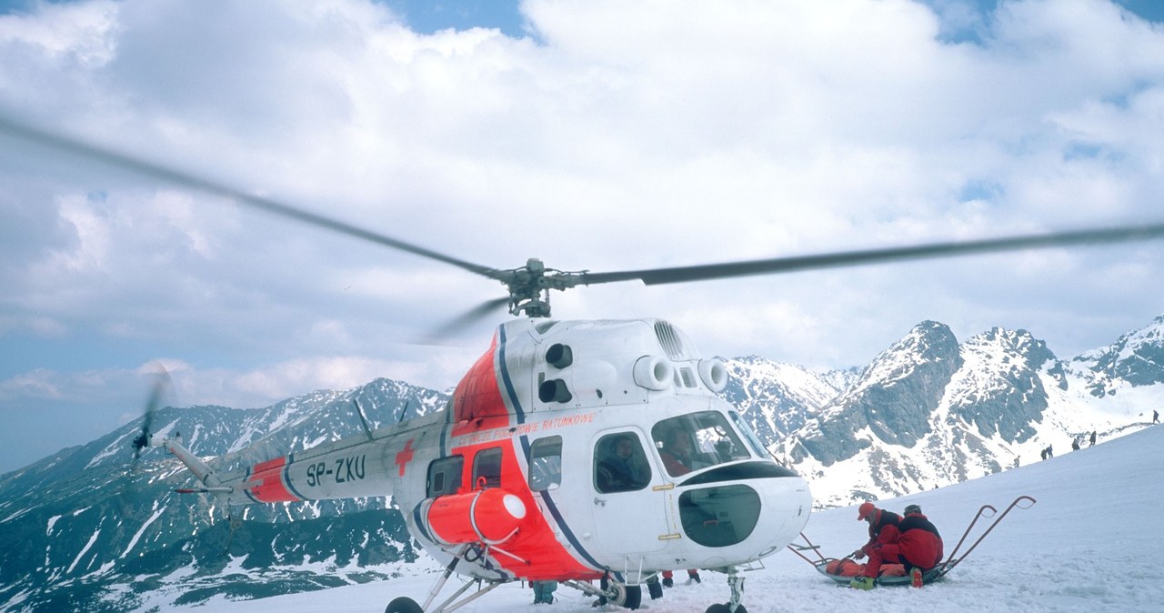 Mi-2 podczas akcji ratunkowej w wysokich Tatrach /East News