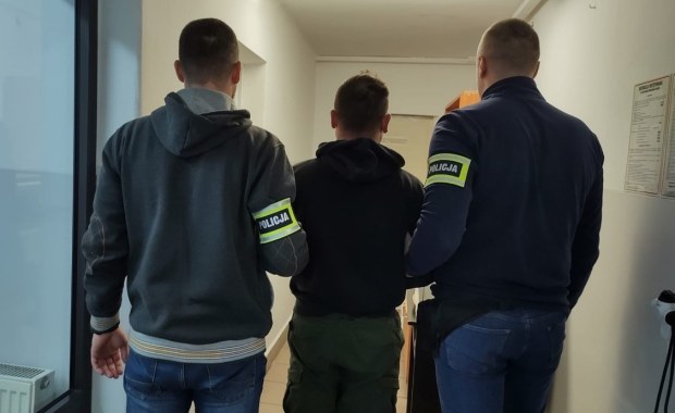 Miał napaść na bank w Nowej Brzeźnicy. Zatrzymano 42-latka