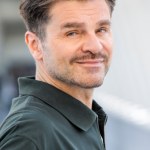 Miał pięć minut sławy i nagle usunął się w cień. Po latach gorzko wyznał. "Większość życia za mną"