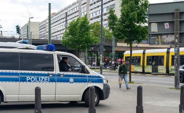 Miał planować zamach w Berlinie. Służby zatrzymały 22-latka
