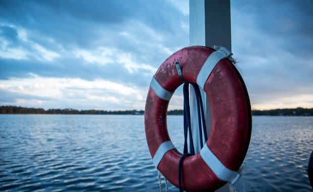 Miał płynąć w butach i ubraniu. Szokujące kulisy śmierci 15-latka na obozie harcerskim
