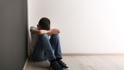 Miał zgwałcić syna partnerki. Dramat ujawniony w szkole