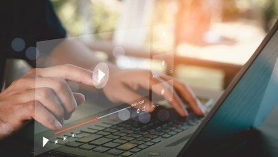 Miał znęcać się nad niepełnosprawnym intelektualnie. Wyrok ws. youtubera