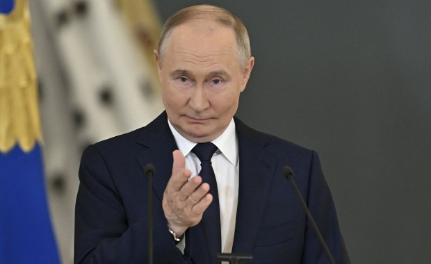 Miała upaść i nie upada. Dlaczego rosyjska gospodarka ciągle funkcjonuje?