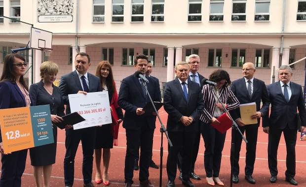 Miasta podliczają koszty reformy oświaty i "idą na bój" z resortem finansów