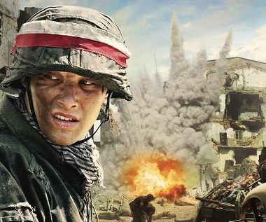 "Miasto 44" nie będzie filmem historycznym, ani dokumentem o przebiegu Powstania Warszawskiego. Mimo że rozgrywa się w walczącym mieście, opowiada historię ludzi, a nie oddziałów czy barykad. "Miasto 44" nie będzie argumentem w powstańczej dyskusji. Film ma przekazywać emocje, a nie ważyć racje, czy odsłaniać kulisy decyzji sprzed 70 lat. "Miasto 44" nie będzie pomnikiem. Nie chcemy składać hołdu. Opowiemy historie prawdziwych, młodych ludzi. Niektórzy z nich zachowali się pięknie, inni załamali się i stchórzyli. Jedni marzyli o poświęceniu, inni o kochaniu się z dziewczyną. Nie szukamy spiżowych bohaterów. "Miasto 44" nie będzie filmem o polityce. Będzie filmem o miłości, młodości i walce - zapowiadają twórcy filmu.