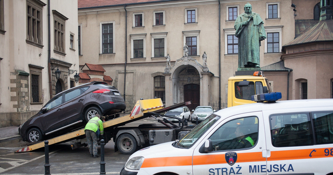 Miasto musi oddać auto kierowcy /Szymon Blik /Reporter