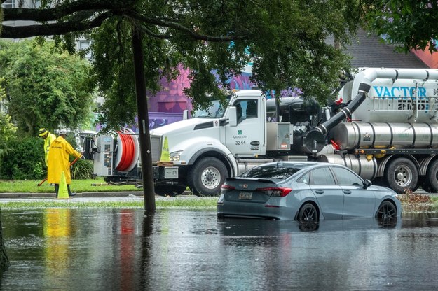 Miasto Savannah (Georgia) po przejściu Debby /CRISTOBAL HERRERA-ULASHKEVICH /PAP/EPA