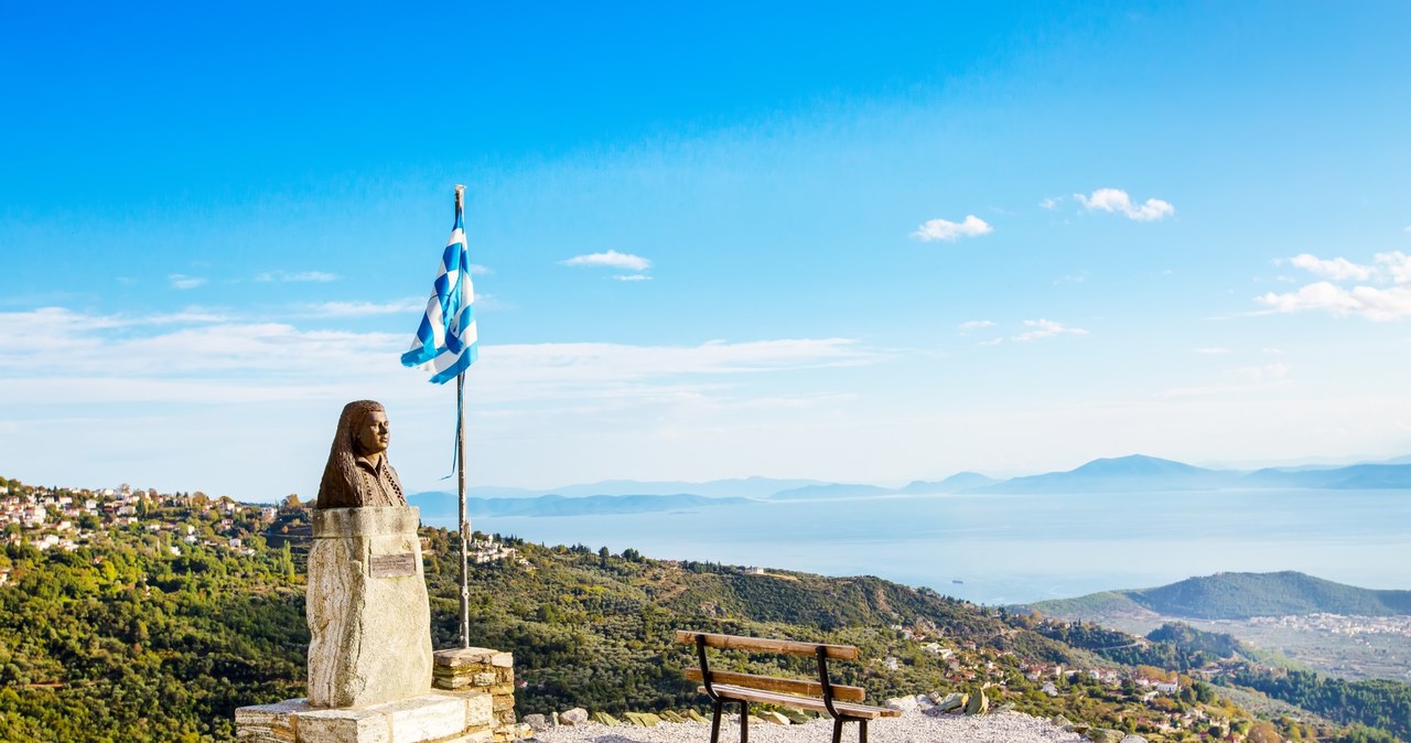 Miasto Wolos nad Morzem Egejskim (w administracji zdecentralizowanej Tesalia-Grecja Środkowa, w regionie Tesalia, w jednostce regionalnej Magnezja) widziane z góry Pelion /123RF/PICSEL