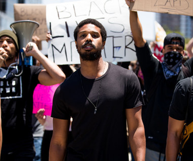 Michael B. Jordan wzywa Hollywood do inwestowania w czarnoskórych artystów