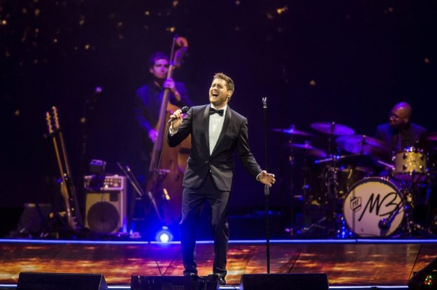 Michael Buble podczas koncertu w Budapeszcie 2 listopada /BALAZS MOHAI /PAP/EPA