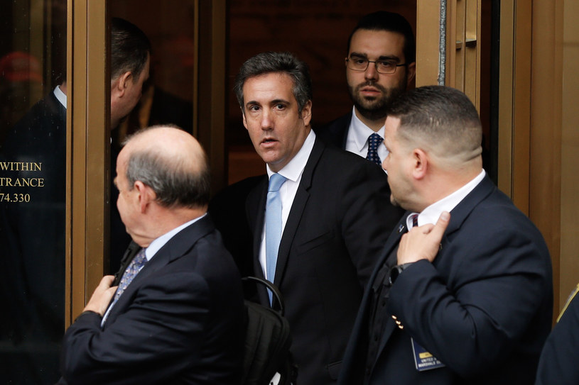 Michael Cohen opuszcza budynek sądu /AFP