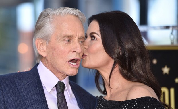 Michael Douglas boi się, że przekazał dzieciom "gen uzależnienia"