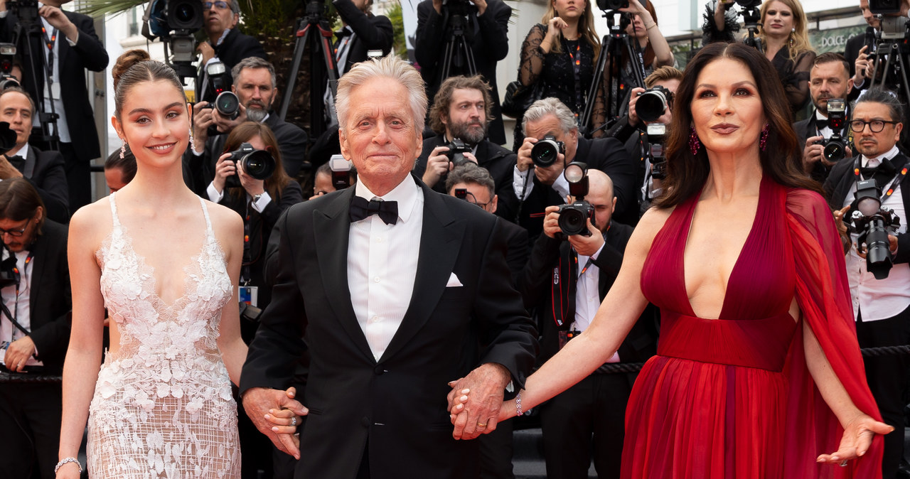 Michael Douglas z żoną i córką /Marc Piasecki/FilmMagic /Getty Images