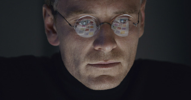 Michael Fassbender w filmie "Steve Jobs" /materiały dystrybutora