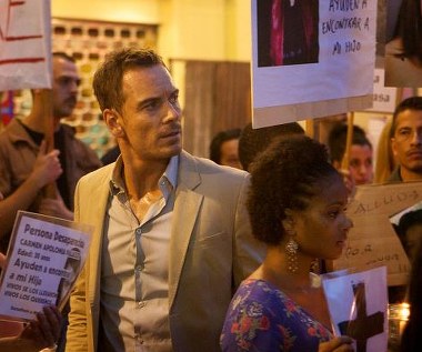 Michael Fassbender w scenie z filmu "Adwokat"