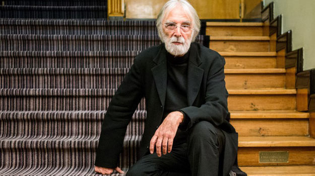 Michael Haneke na słynnych schodach Szkoły Filmowej w Łodzi - fot. Mikołaj Zacharow /Reporter