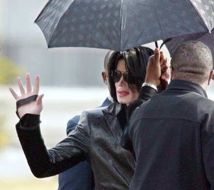 Michael Jackson podczas pobytu w Japonii /arch. AFP